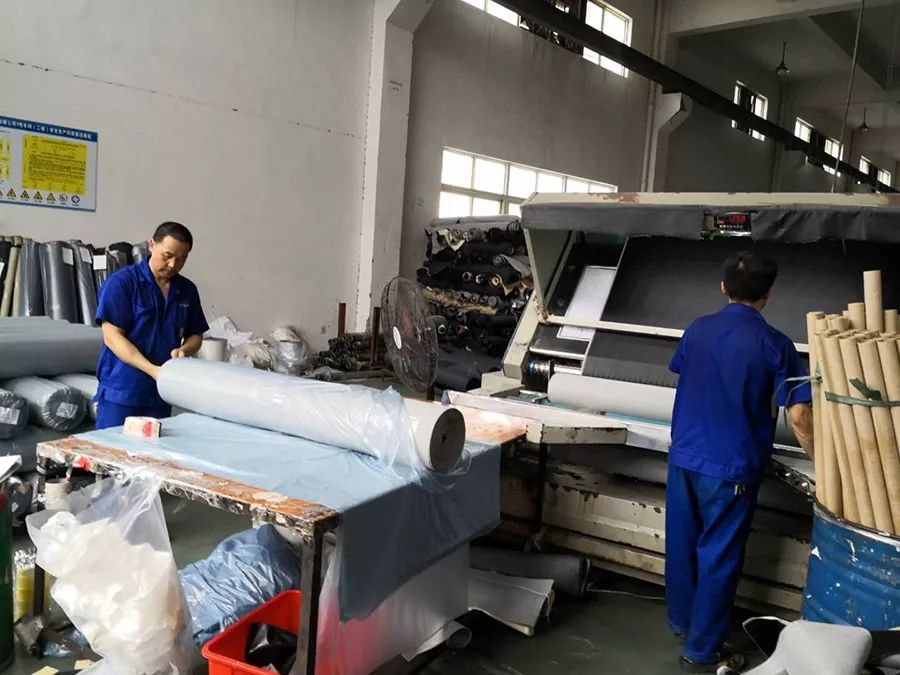 皮革車間廢氣異味用什么設(shè)備處理？